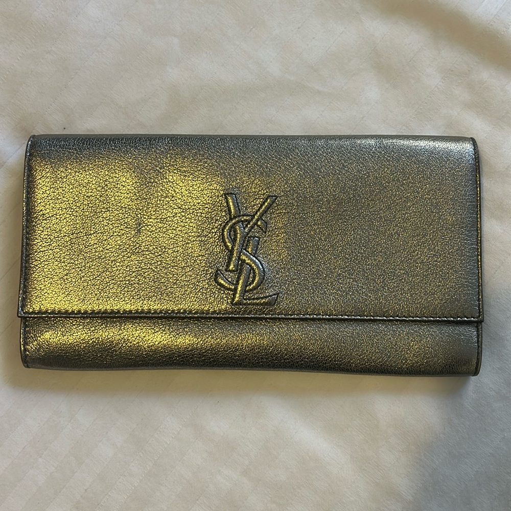 Metallic clutch